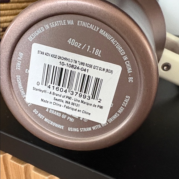 Stanley Adventure
Quencher H2.0 Tumbler 40 oz. Rose Quartz Glow - Picture 4 of 6